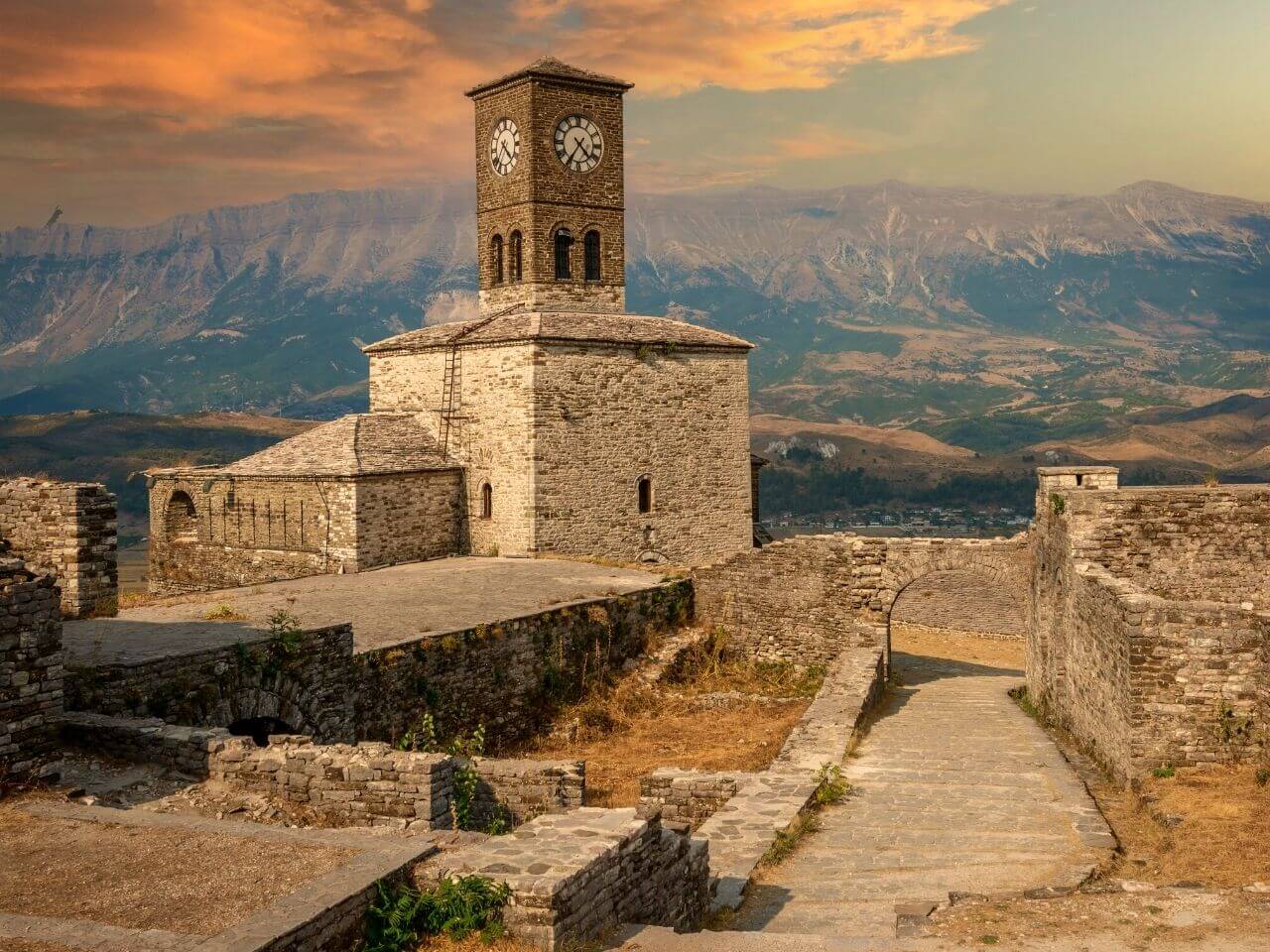 Wycieczka do Albanii - W krainie Orłów